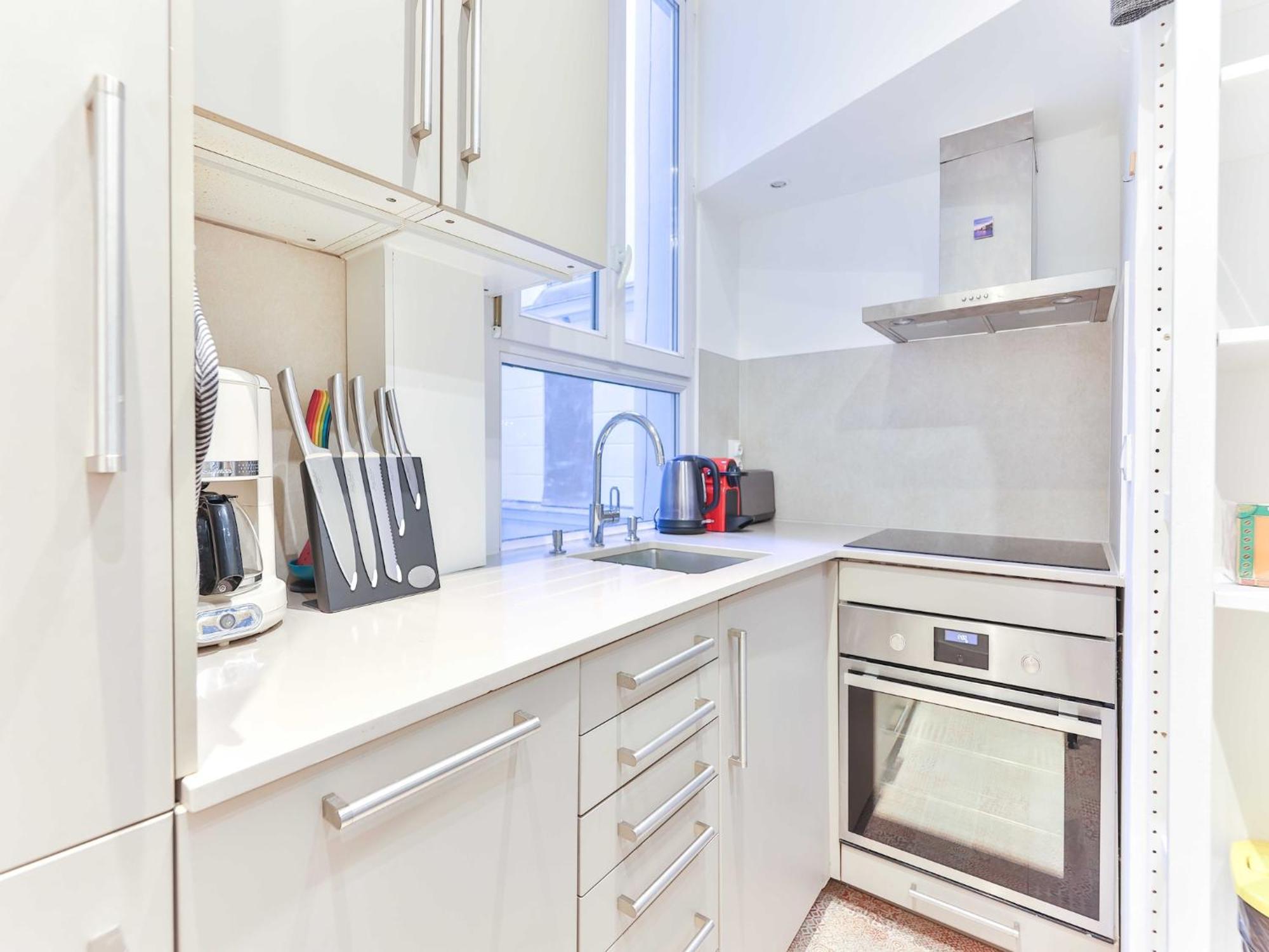 Bright, Modern Apartment- 14 Arrd- Mobility Lease Apartment